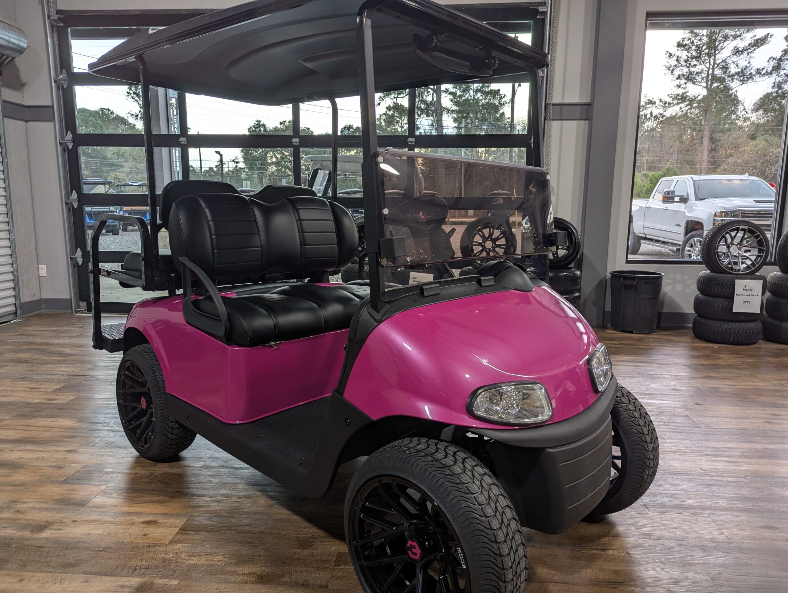 2021 E-Z-GO RXV
