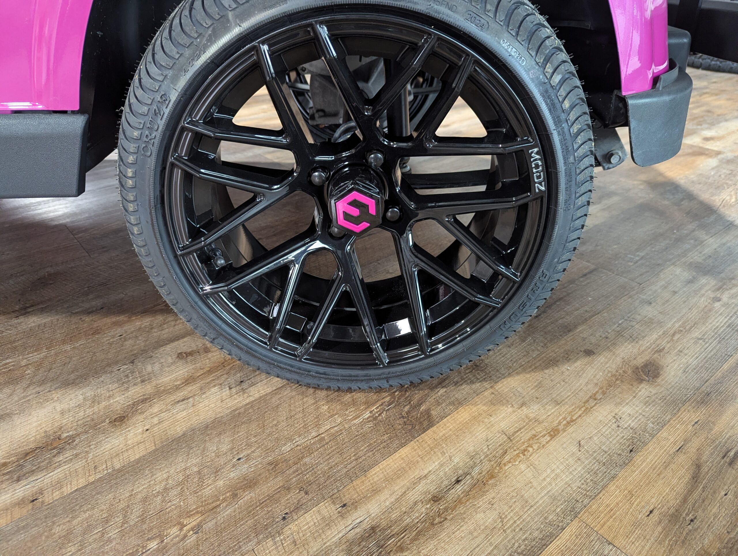 
								2021 E-Z-GO RXV full									