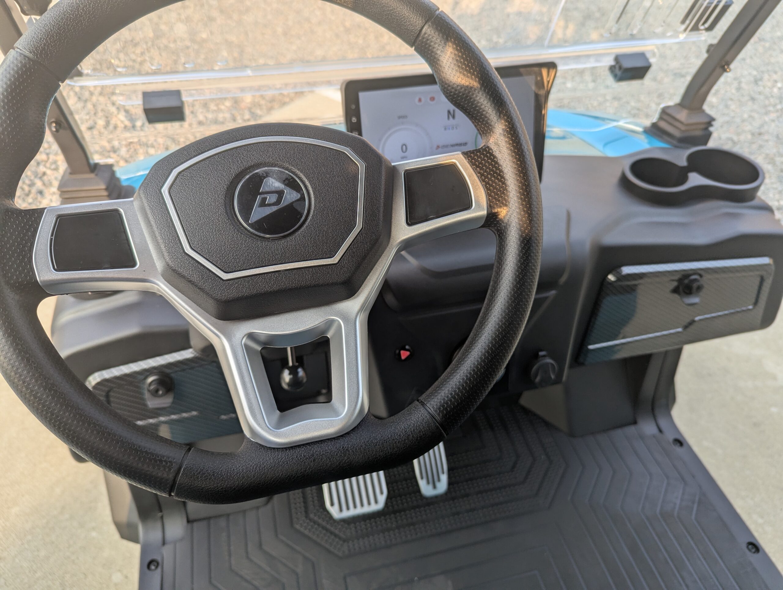
								2026 Denago EV Rover XL full									