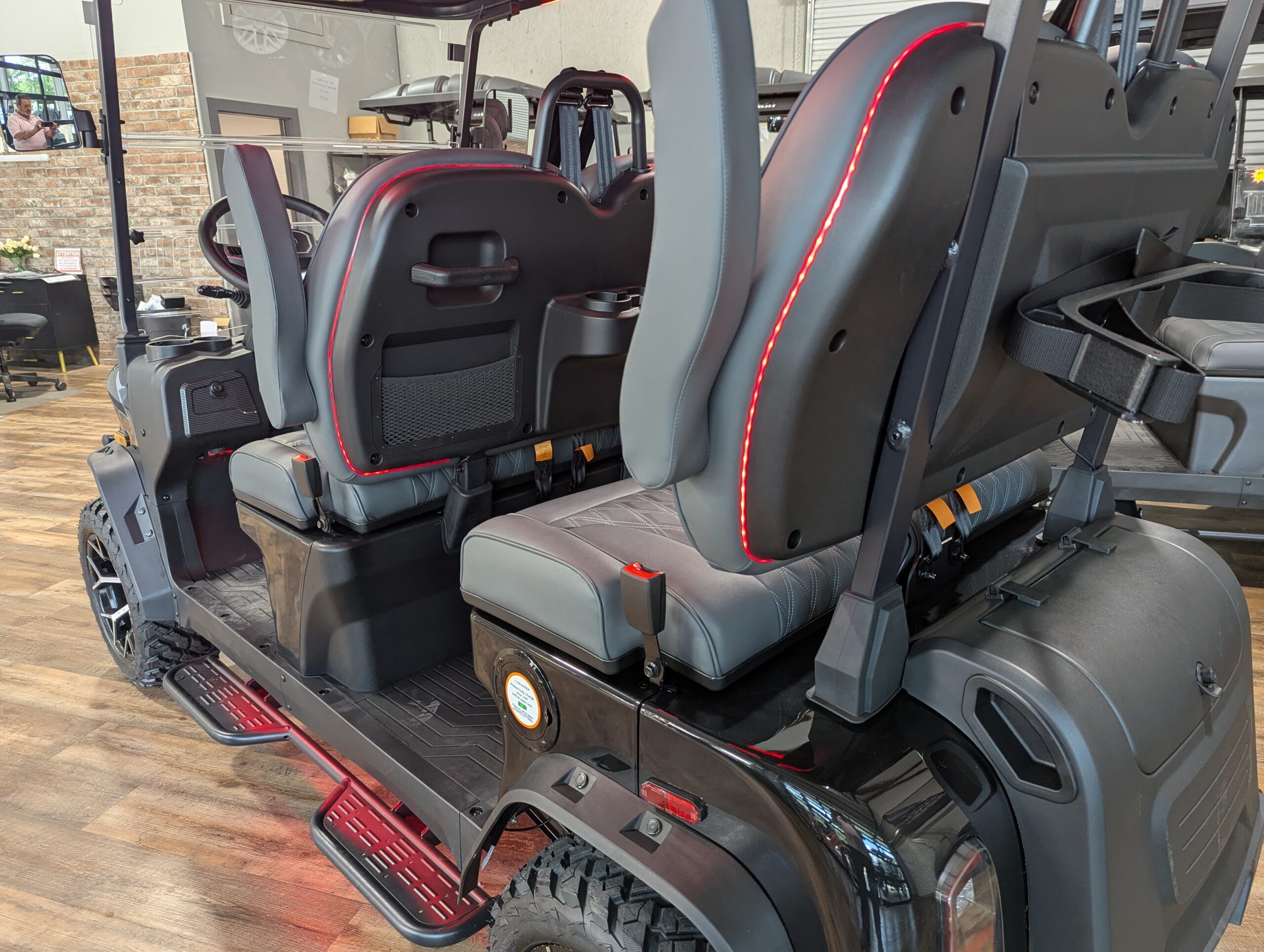 
								2026 Denago EV Nomad XL full									