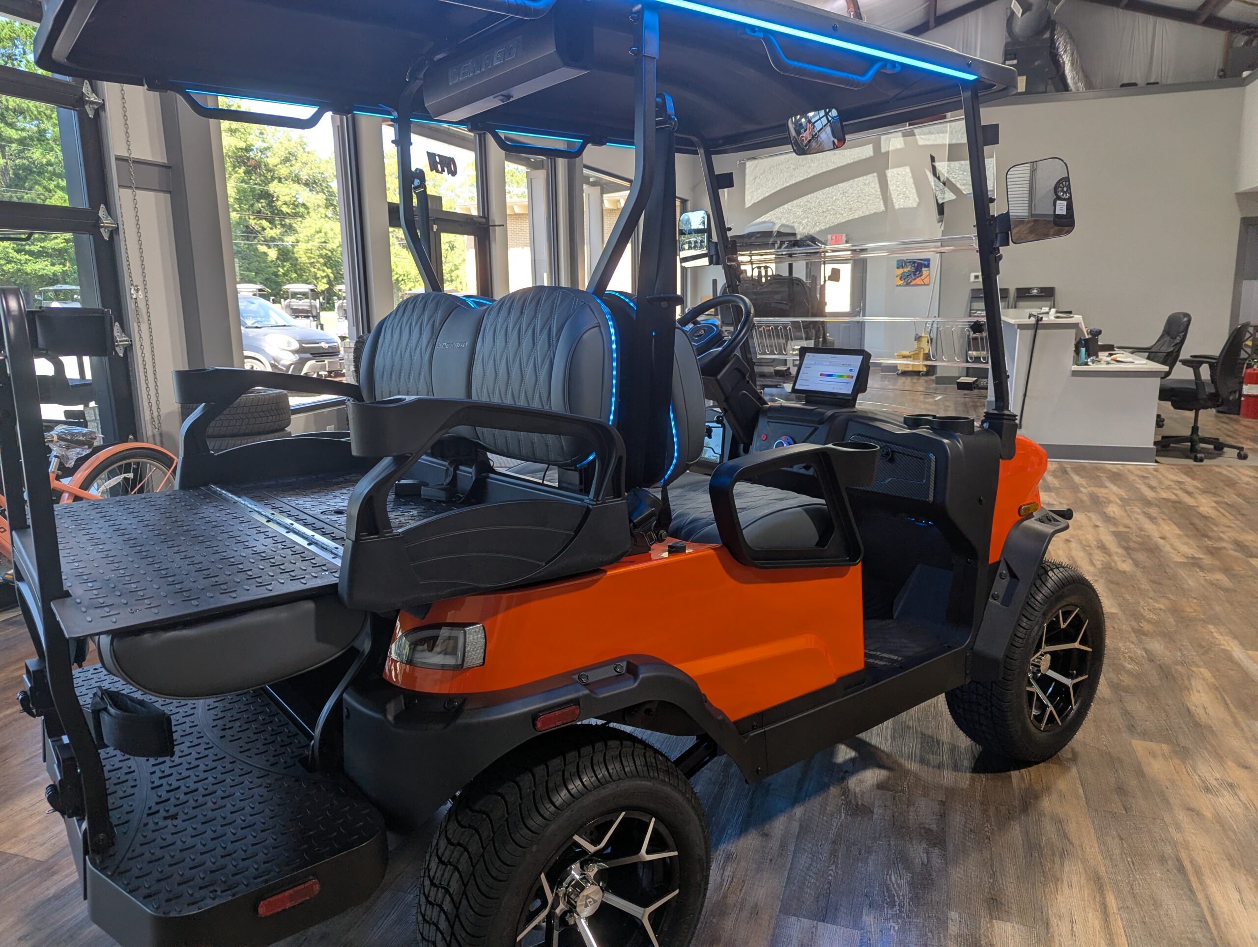 
								2026 Denago EV Nomad XL full									