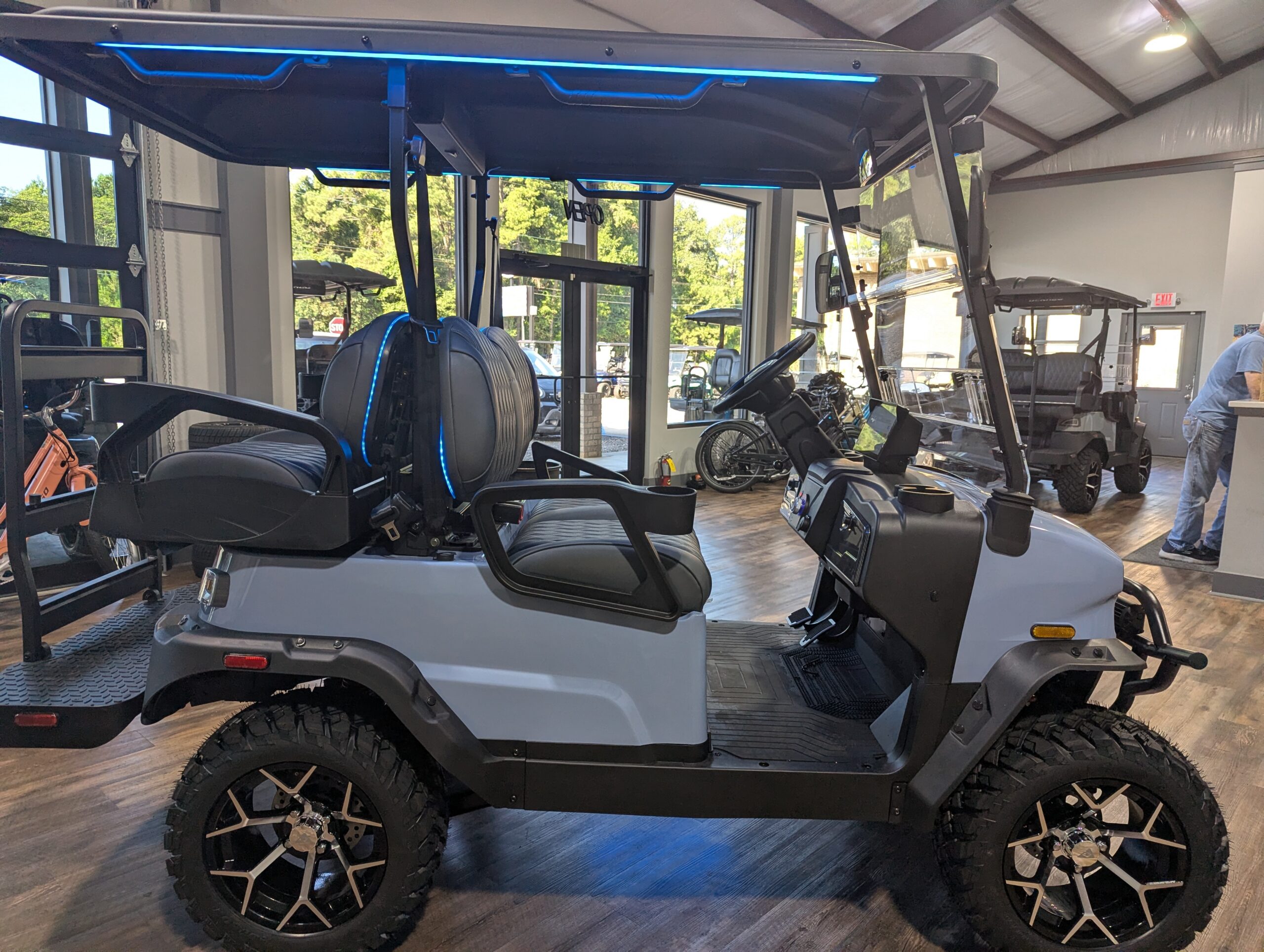 
								2026 Denago EV Nomad XL full									